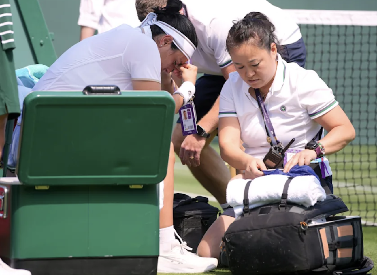 🎾温网女单首轮：曾两夺亚军的突尼斯选手贾巴尔因伤退赛