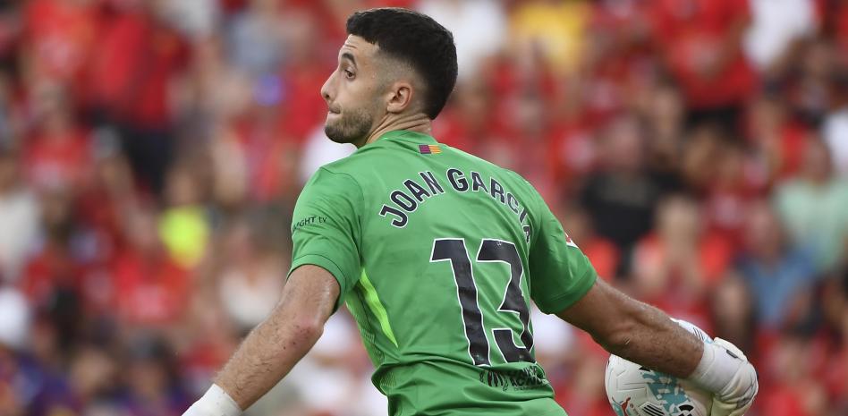 世界杯直播-巴萨门将加西亚：为首秀获胜感到开心，穆里奇确实击中了我的脸