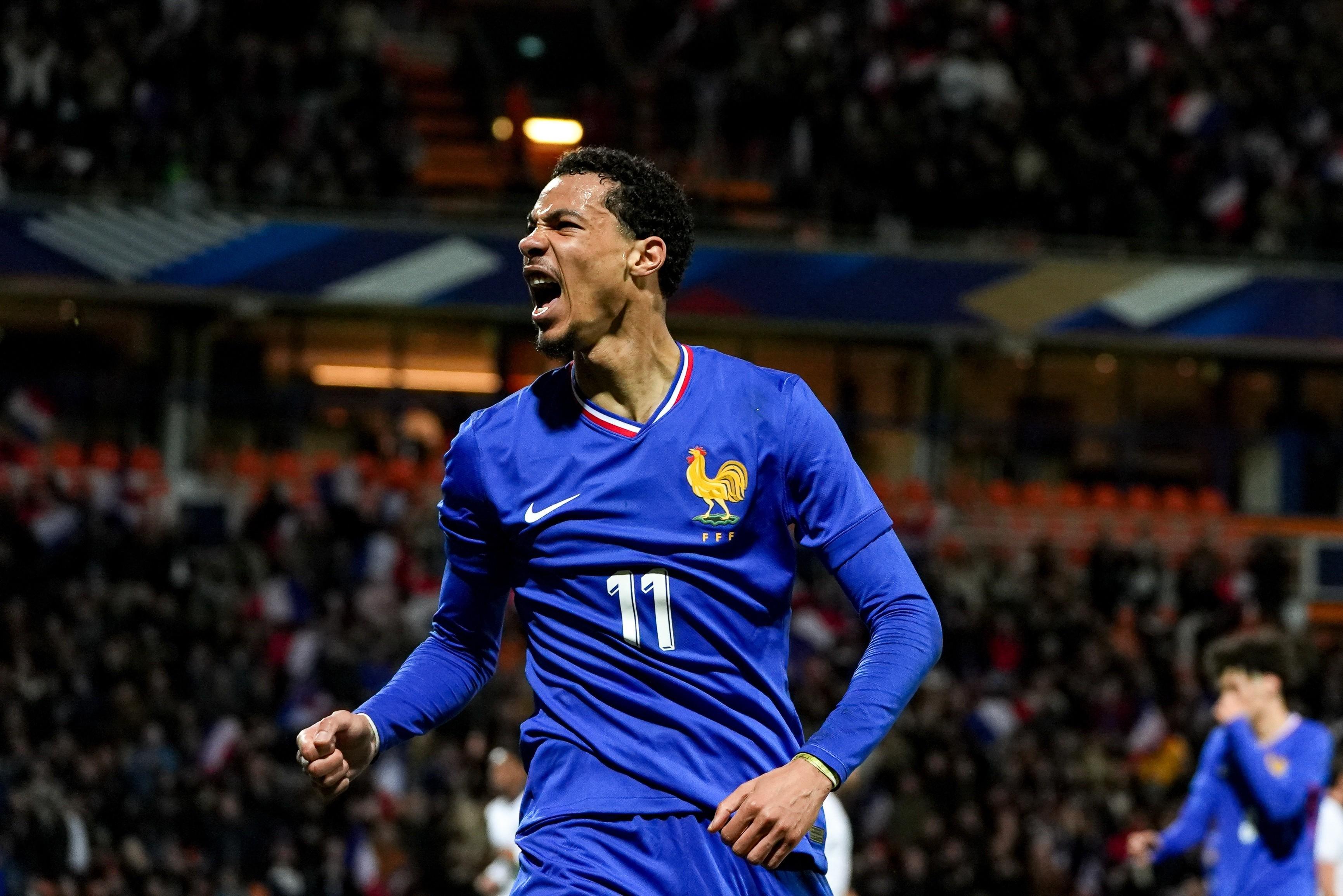 足球投注-官方：法国队补招埃基蒂克，顶替因伤退出的谢尔基