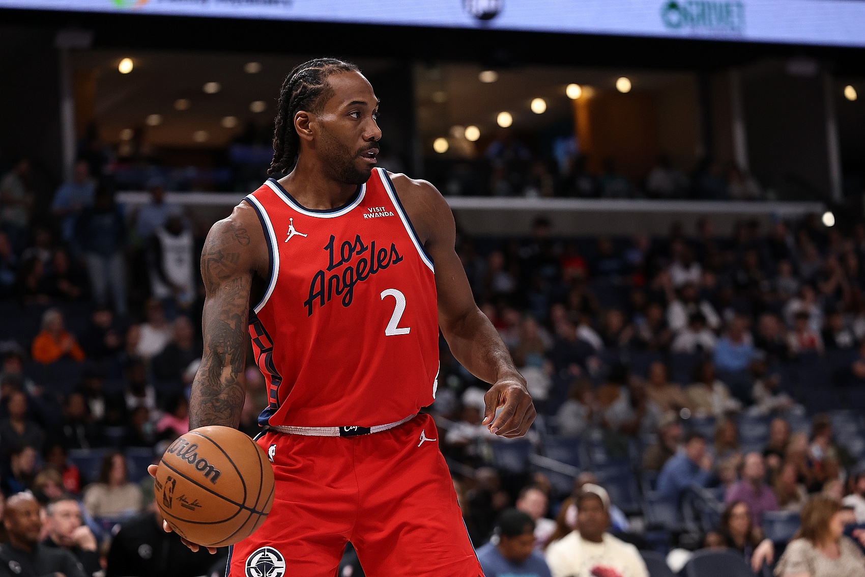 世界杯直播-芬奇：伦纳德现在水准就跟19年拿FMVP一样 你对他真的没什么办法